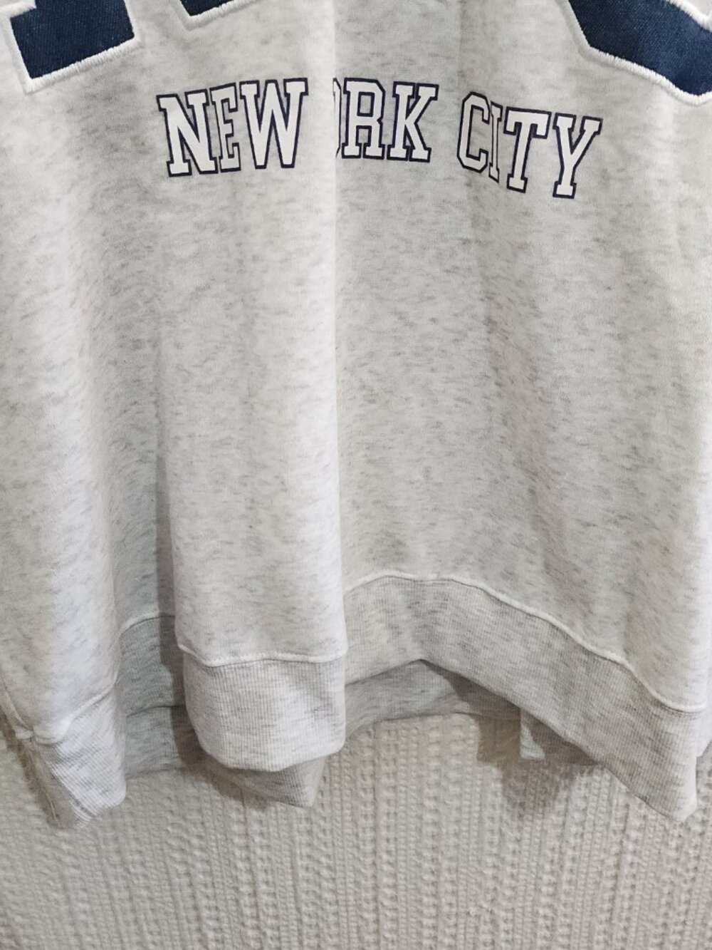 No Comment Plus Size NYC Spellout Light Gray Crewneck Sweater Size 3X NEW - Picture 9 of 15